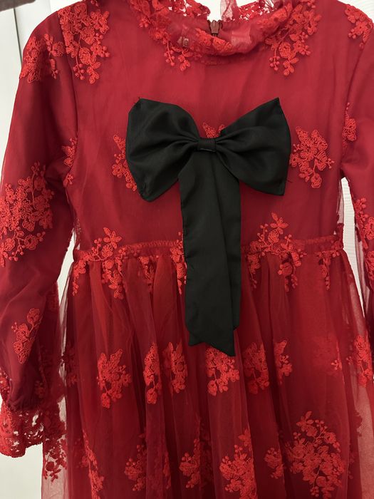 Платье для девочки (рост 130 см)