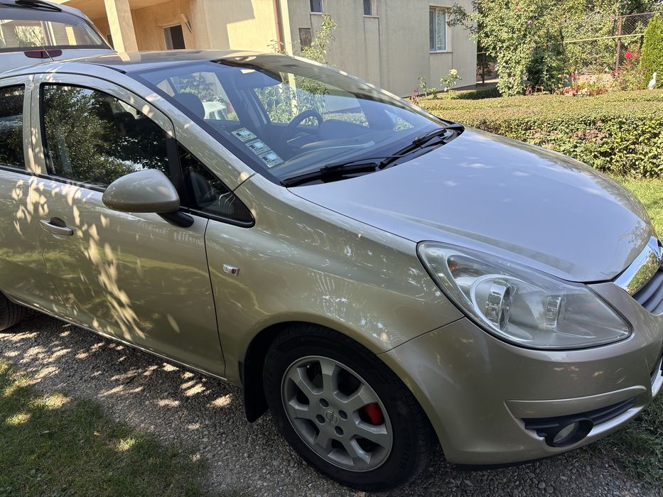 Opel Corsa D 1.2 benzină