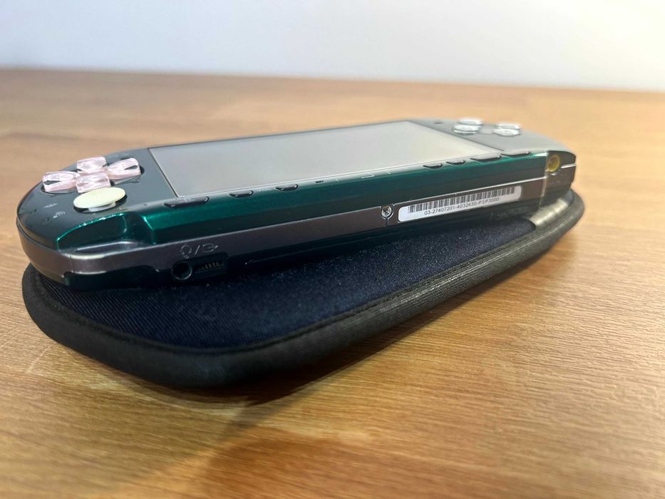 PSP 3000 Spirited Green — culoare imposibil de găsit | Japonia