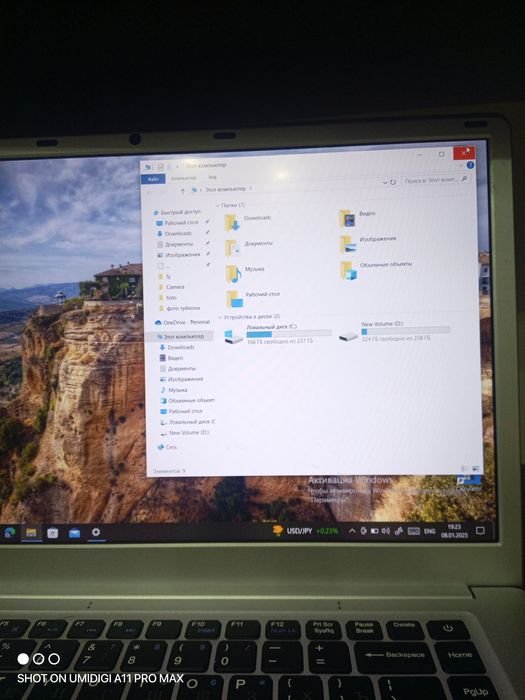 Novutbuk 8 g.ga 512g aybi yoq  ozim faqat Vidyo korganman idyal xolata