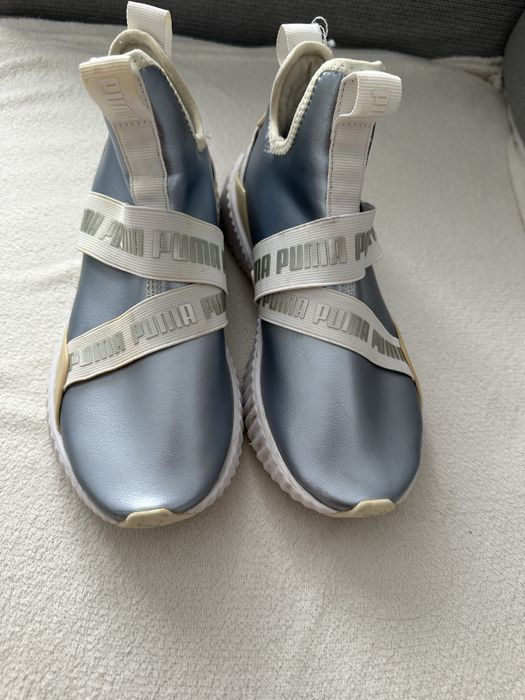 Adidasi Puma marimea 37