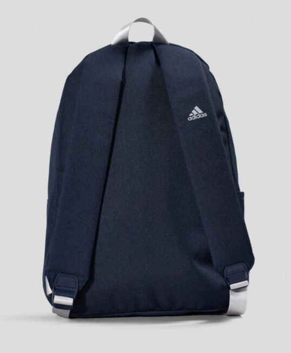 Оригинална раница на Адидас! 19л.