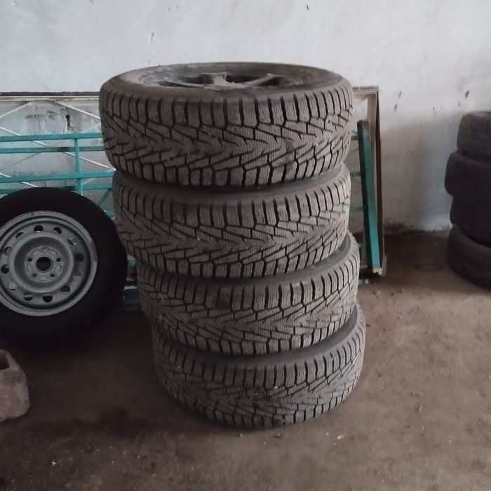 Продам шины с дисками