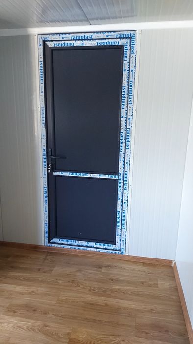 Vand container tip fast-food