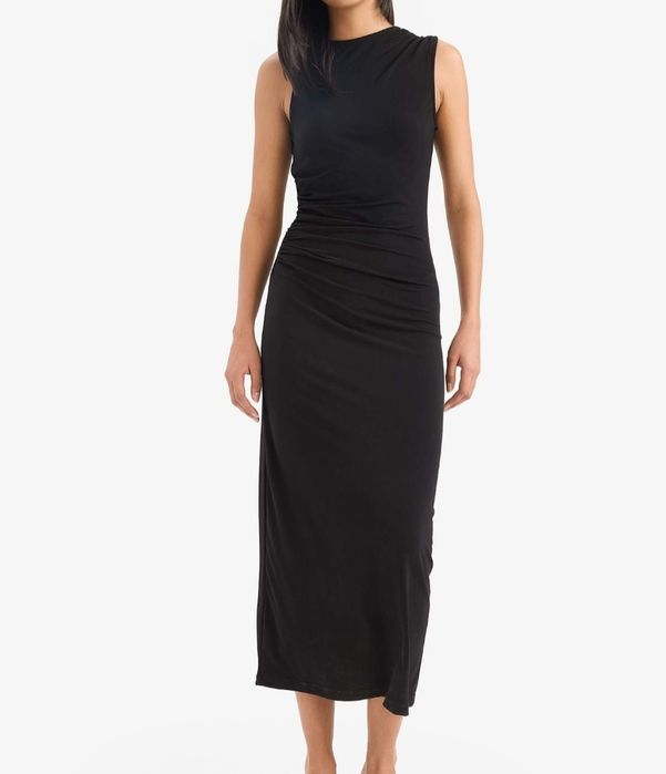 Продам платье черное