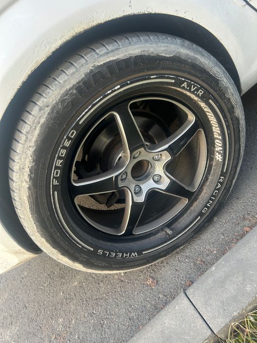 Продам диски с резиной R18