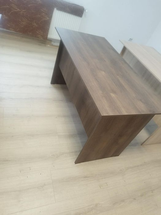 Birou simplu/ideal pt birou, acasa sau studenti