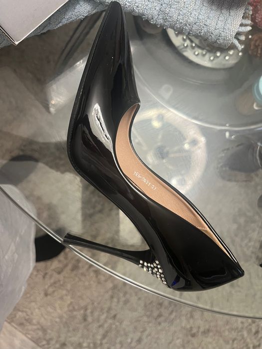 Нови дамски обувки-37 номер