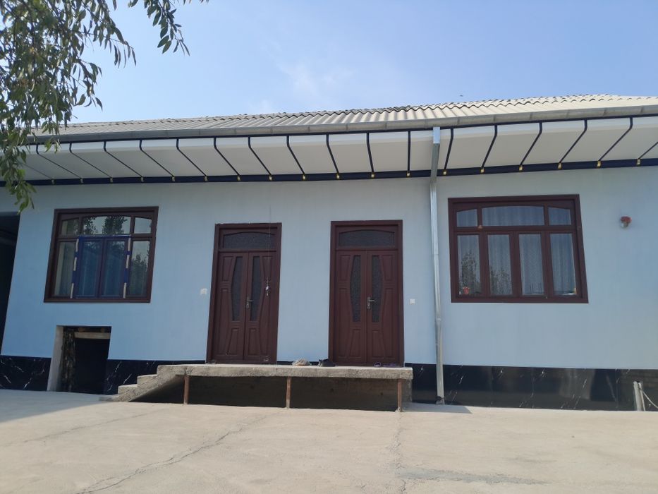 Зудлик билан Ховли Сотилади