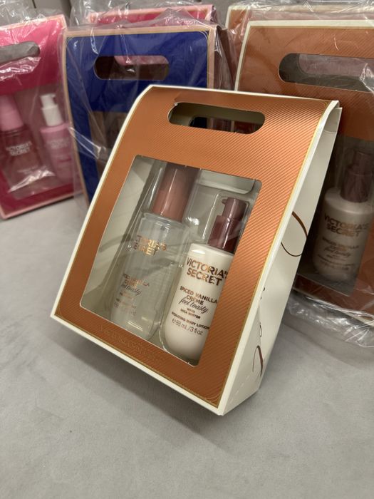 Оригинальный Набор Victoria Sectret Спрей Для Тела и Лосьон Для Тела!