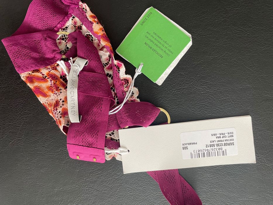 Ново бюстие Stella McCartney