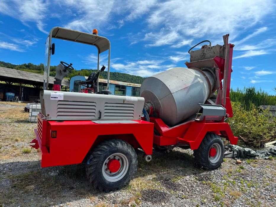 Autobetonieră autocaricantă Silla DB 3000 HY – anul 2019