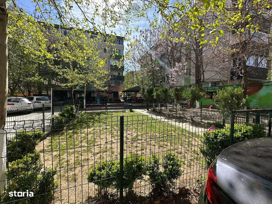 Apartament 2 camere de închiriat, loc de parcare - Str. Solstitiului