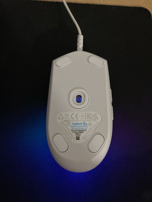 Продаю мышь Logitech g102