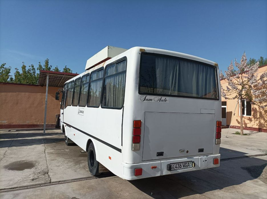 Продаётся исузу автобус пробег 220.000