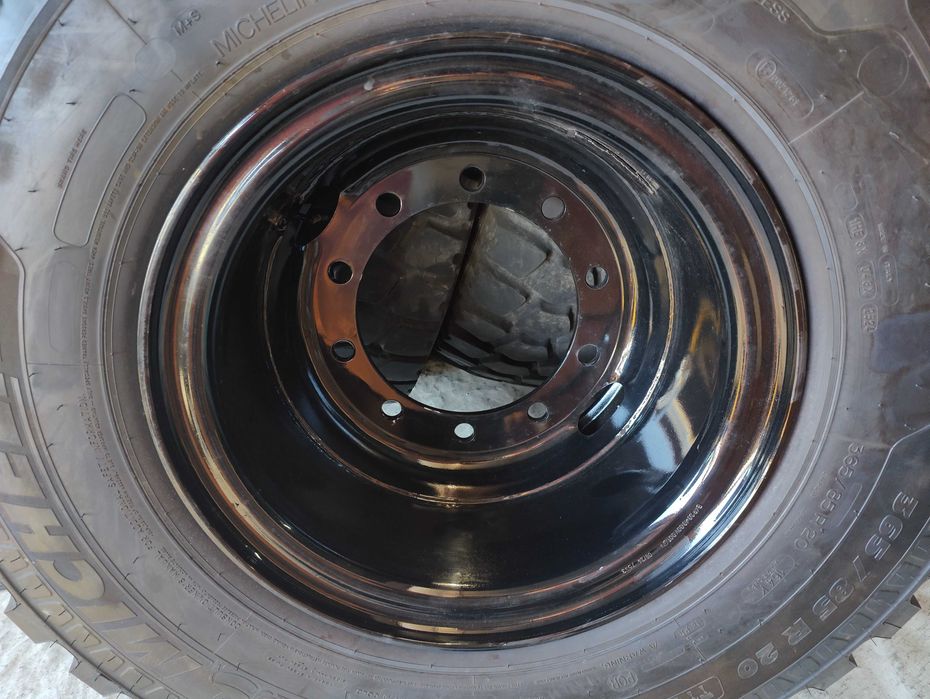 1 Нова джанта 10.00V-20 с гума 365/85R20 Michelin X Force ZL 164K DOT2524 M+S POR RADIAL TL TT