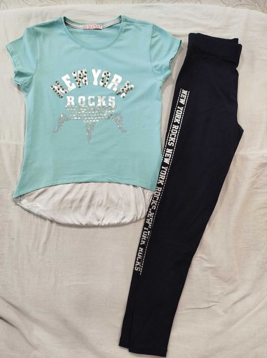 Спортивные лосины и туника