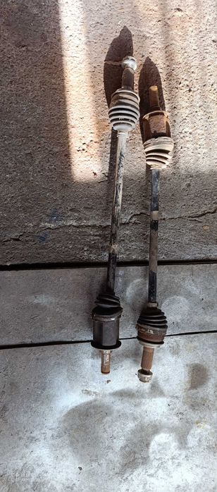 Задни полуоски за Хонда црв