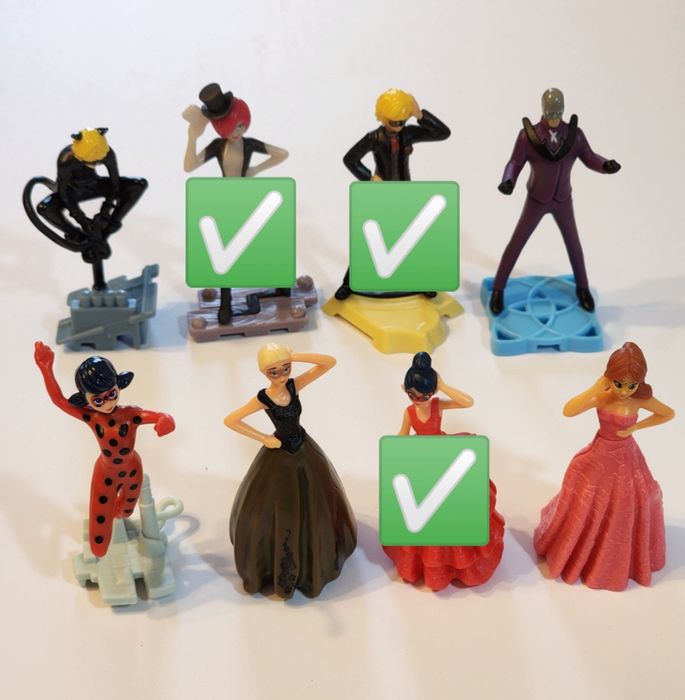 Фигурки Kinder в капсулах с вкладышами