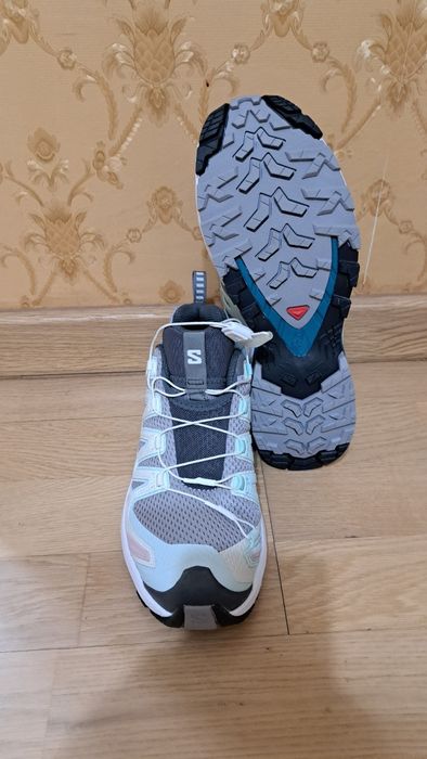 Adidasi SOLOMON dama