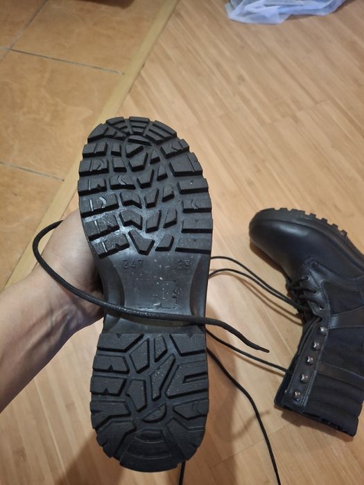 Продам новые летние берцы