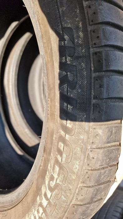 Anvelope 275/45R20 marca Bridgestone, DOT 2021,7 mm