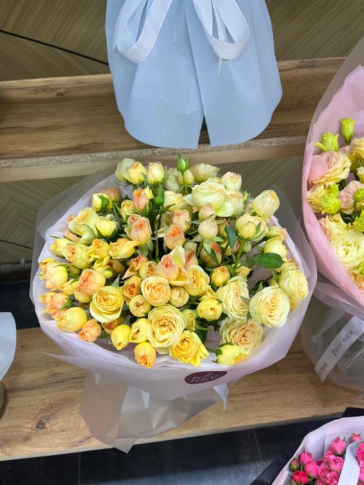 Букеты свежие в