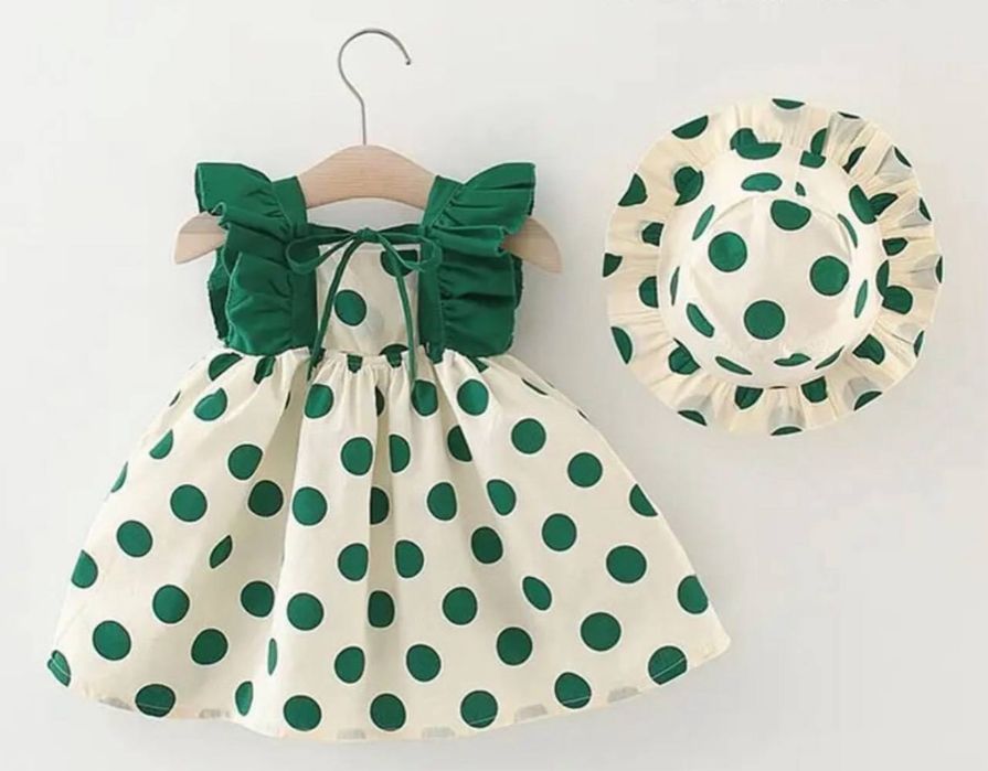 Плтье новое размер 110 см