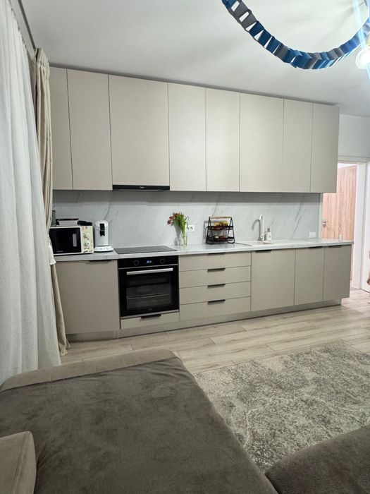 Apartament 3 camere de vanzare