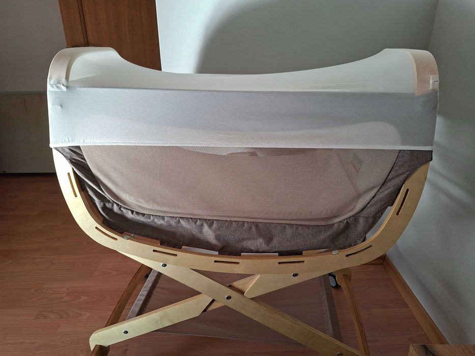 Продавам  бебешко легло тип люлка