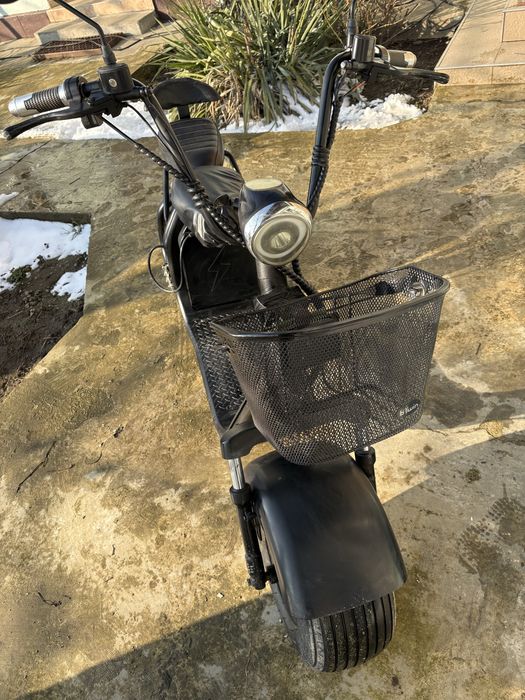 Scuter electric fără permis