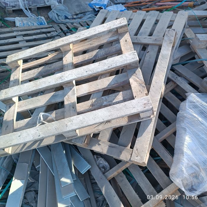 Продам поддоны рэ