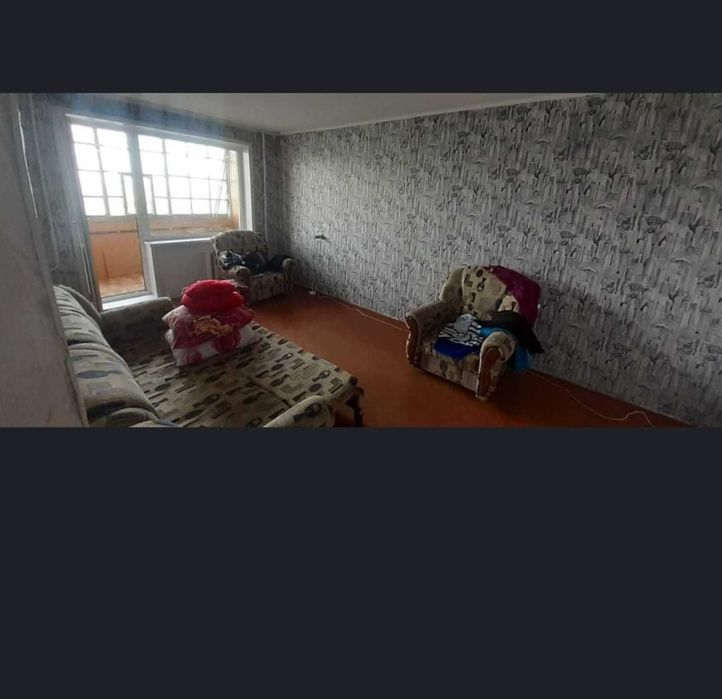 Продам 2 ком в 20 микр-не 1/9