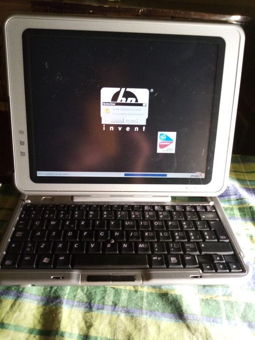 Tableta cu taste detașabile hp