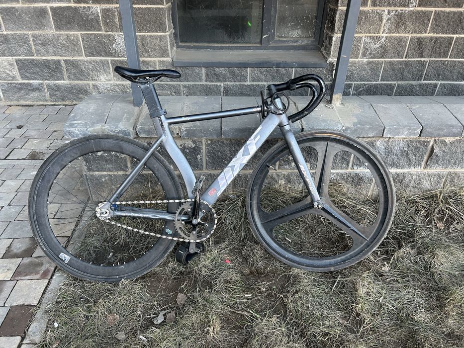 Продаю фикс срочно