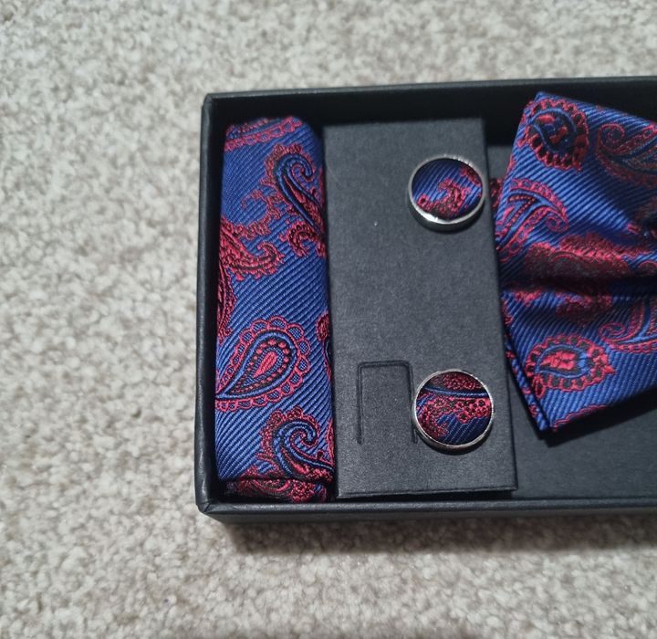 Set cu papion-batista-butoni