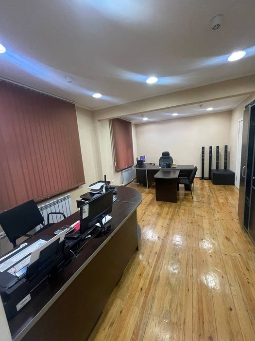 Сдается нежилое помещение, ориентир: Шохмедцентр, 200м²