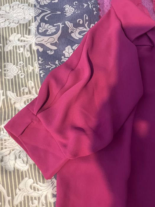 Риза Junona цикламена