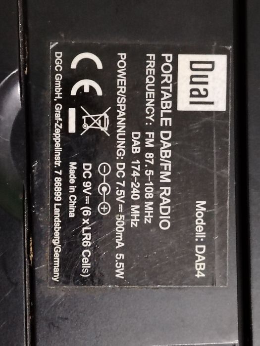 Radio DUAL perfect functional. Calitate foarte bună