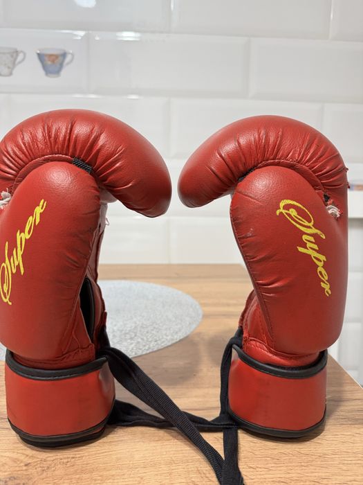 Продам перчатки для бокса