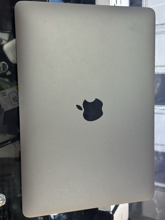 MacBook Core i5. 2017