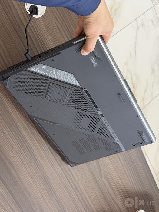 ASUS ROG Strix G18