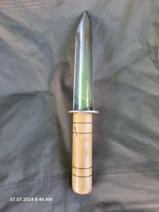 Cutit inox pentru facut dop (cep) lubenita