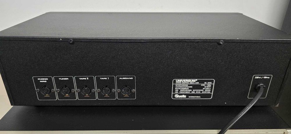 Egalizator 10 benzi Universul,mufe DIN