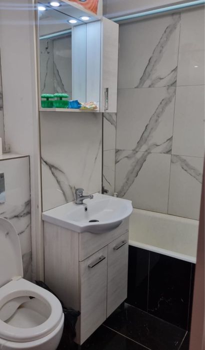 Vând garsonieră, Rădăuți