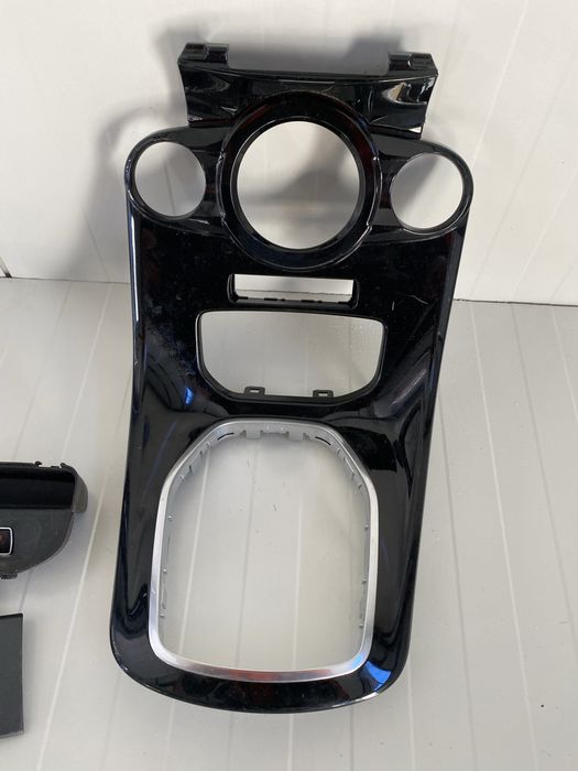 Ornament/trim/panou clima/cd player navigatie/comenzi bord fiesta mk7