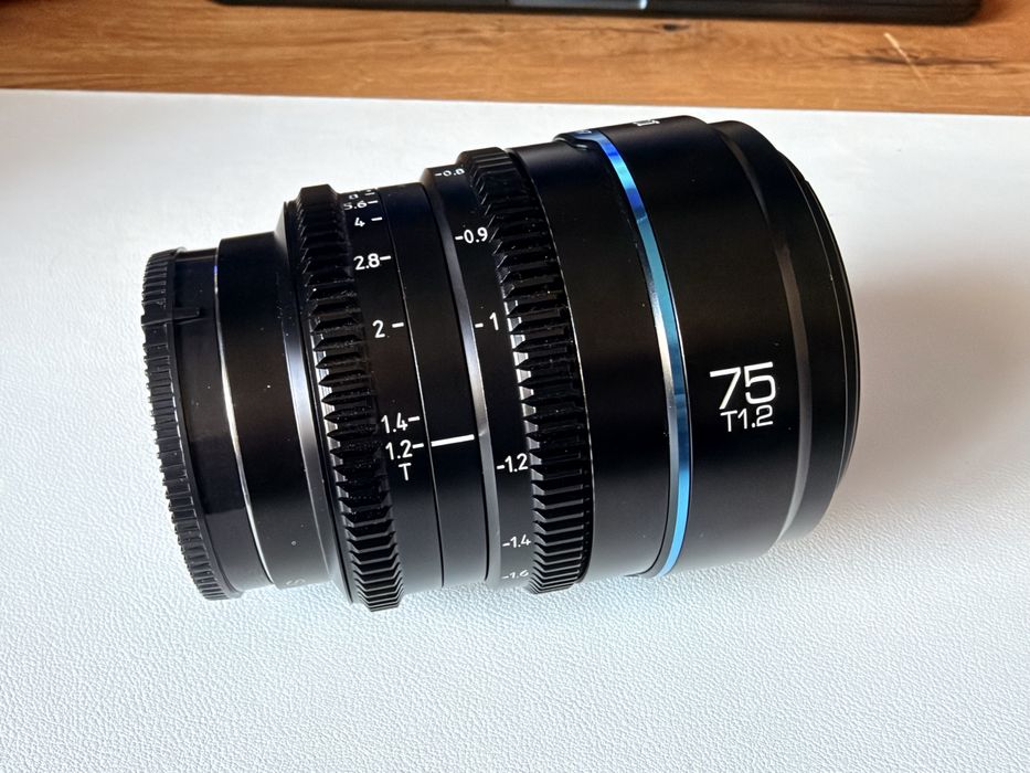 Obiective Sirui 16 & 75 Manuale Sony