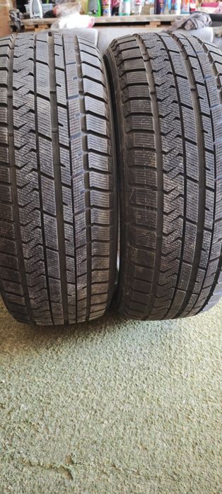Продам шины зимние 255/55/20