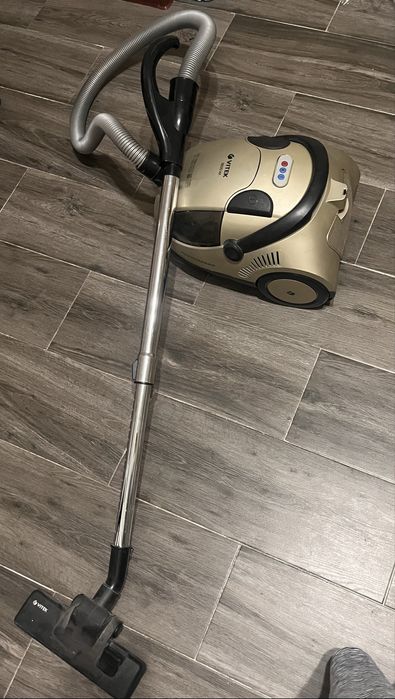 Продам пылесос 5000