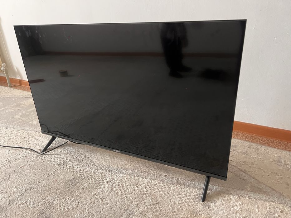 Телевизор YASIN новый